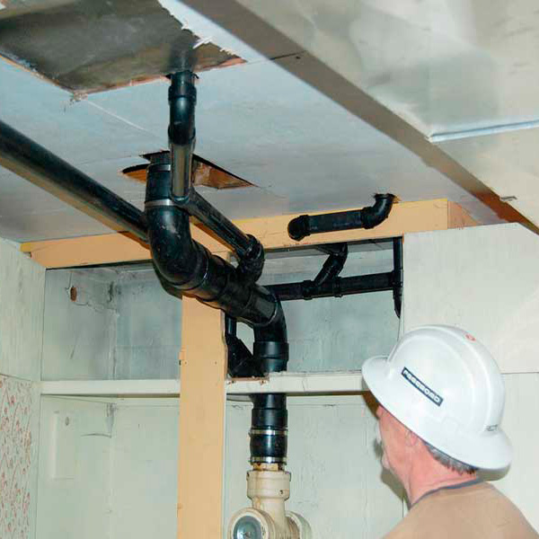 Inspección de tuberías en Rio Negro Antioquia